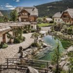 st martin chalets aussenbereich naturbiotop badeteich sommerurlaub lungau 11