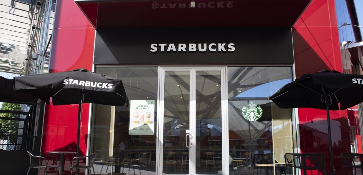 Apre un nuovo Starbucks