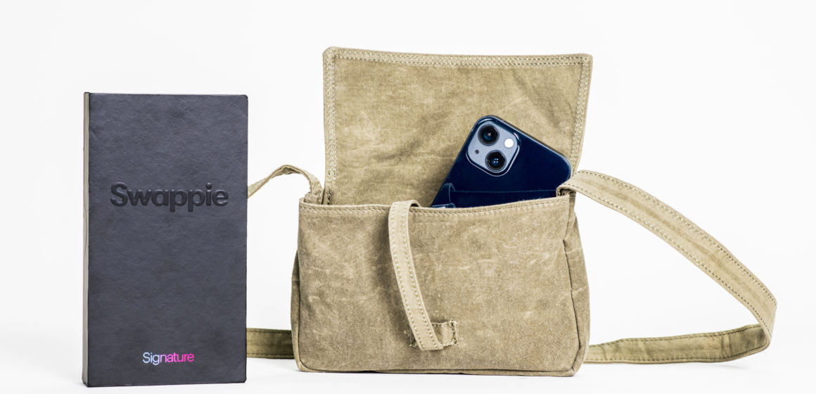 Swappie in collaborazione con WRÅD presenta la bag porta iPhone per garantire un’ulteriore estensione del ciclo di vita dello smartphone