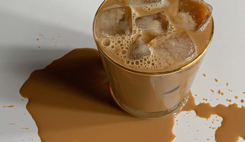 Come togliere le macchie di acqua dai mobili