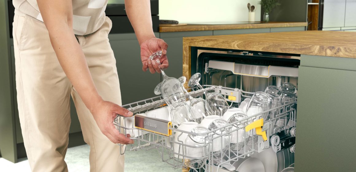 Samsung Electronics Italia annuncia oggi il lancio della nuova gamma di lavastoviglie da incasso Serie 7 JetClean