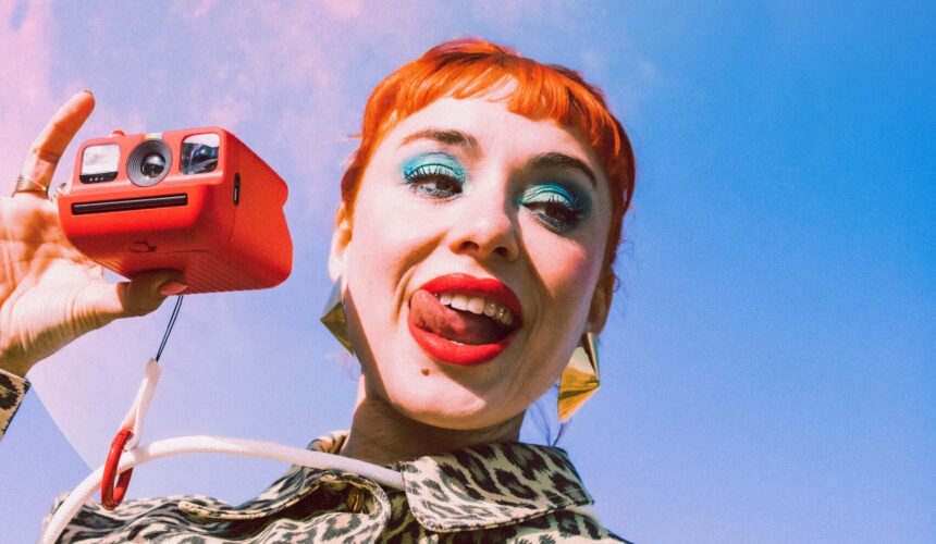Con la nuova Polaroid Go Gen 2 scatta l’estate