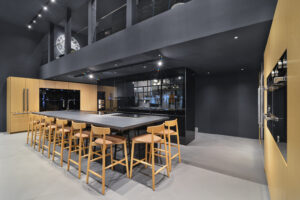 Bertazzoni presenta le sue novità alla Milano Design Week 2025. Il nuovo showroom