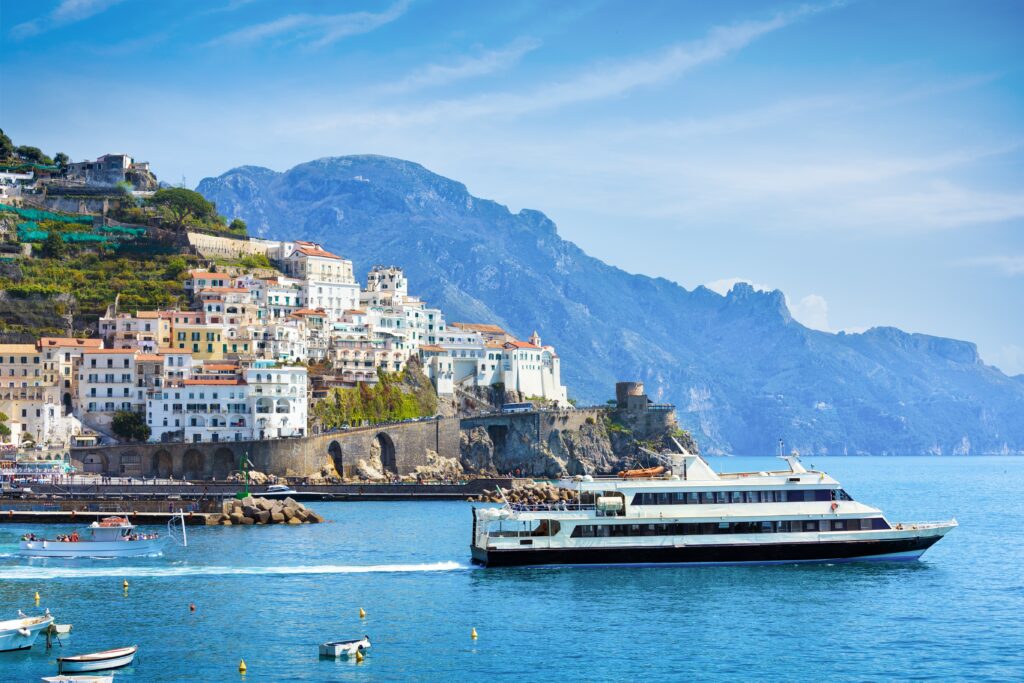 Fuga dallo stress? Le isole perfette da raggiungere in traghetto con Omio