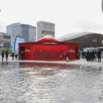 illy Space atterra a Milano in Piazza Gae Aulenti