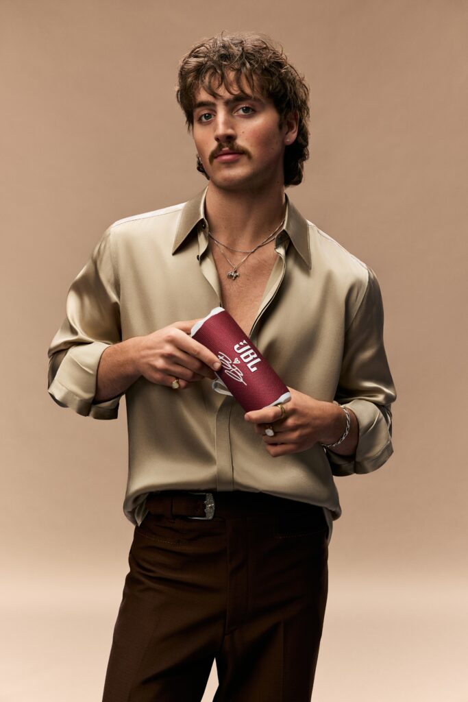Benson Boone & JBL insieme: MADE to be HEARD