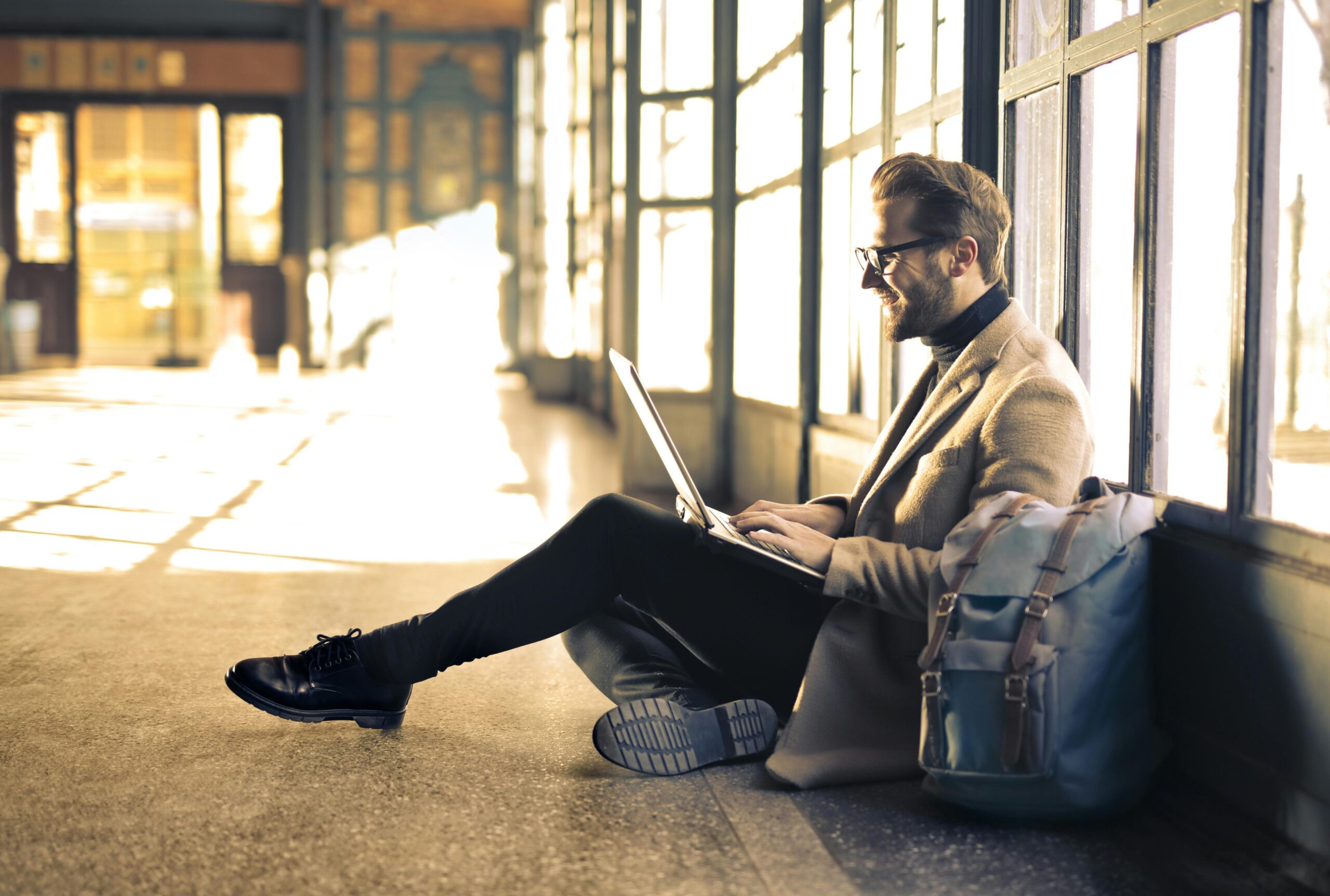 Viaggia con tranquillità con la Kaspersky eSIM Store
