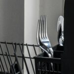 5 modi in cui accorci la vita della lavastoviglie (senza saperlo)