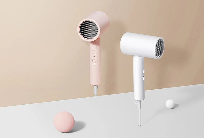 Gli alleati perfetti per l’estate: tecnologia smart a portata di mano