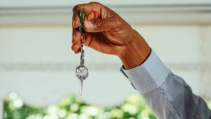 Ricercare casa nuova: quasi 3 persone su 4 vivono lo stress di un budget che non basta