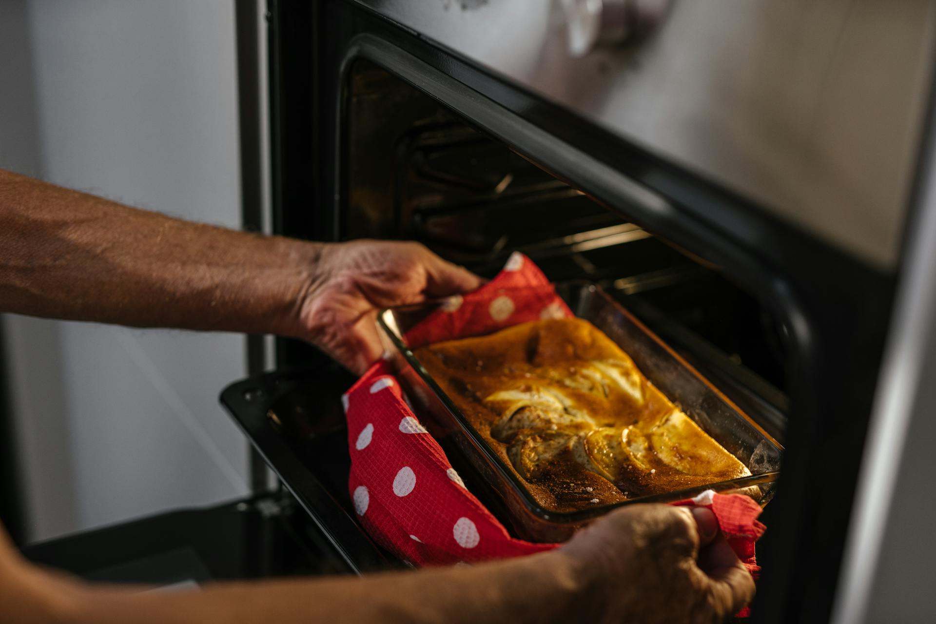 Come pulire le teglie da forno? Scopri tutti i segreti