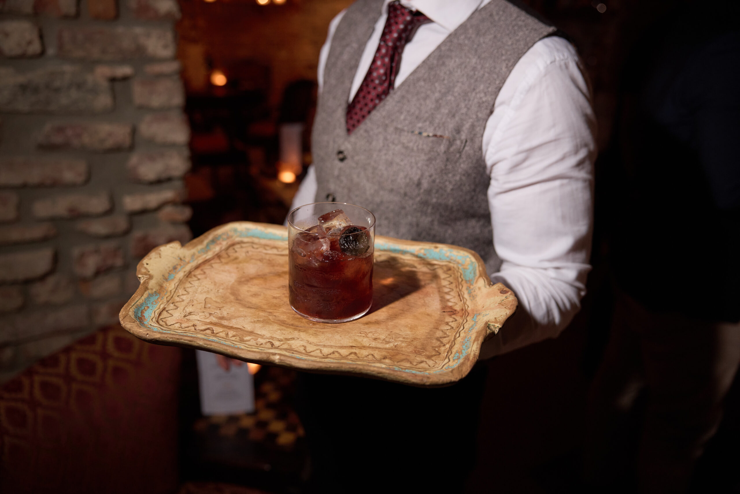 Prugne della California, cioccolato e dark spirits: un dialogo inaspettato tra aromi e sensi