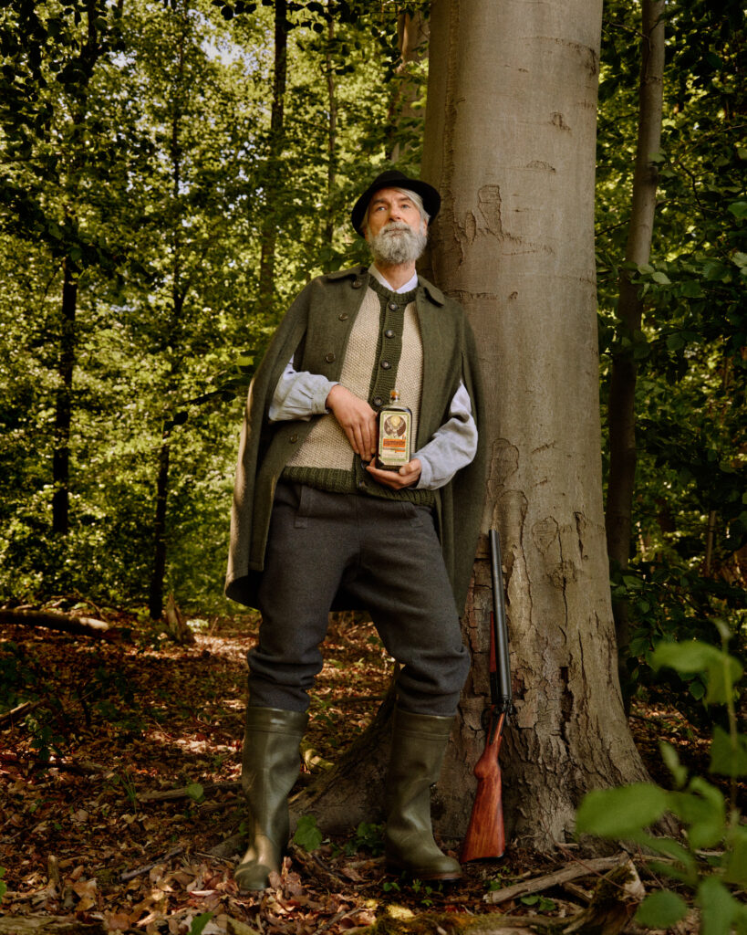 JÄGERMEISTER CELEBRA 90 ANNI: UN TUFFO NEL PASSATO CON LA LIMITED RETRO EDITION