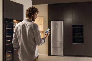 Haier Europe annuncia la partnership con AWorld (e supera i 10 milioni di connessioni)