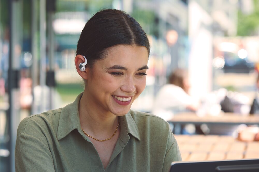 Ascolta la magia: un Natale di emozioni firmato JBL con le note giuste