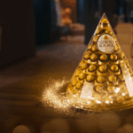 FERRERO ROCHER ILLUMINA IL NATALE CON UN ALBERO SPETTACOLARE IN PIAZZA SAN CARLO A MILANO