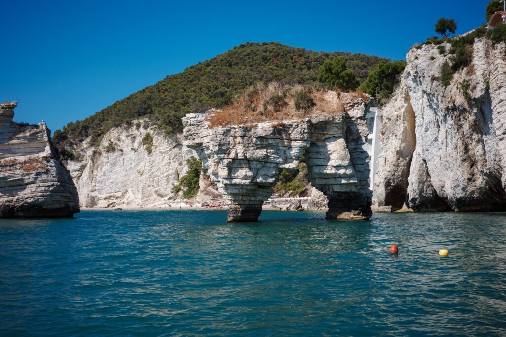 Le spiagge italiane meno conosciute da scoprire quest'estate