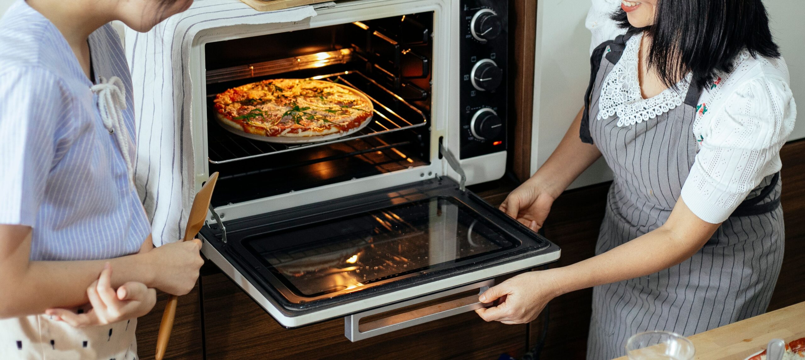Forno in autunno: come pulirlo e ridurre i consumi prima di riaccenderlo